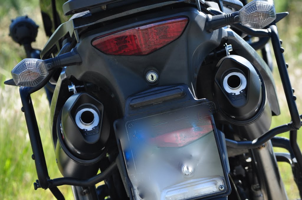 Escape Suzuki V-Strom 1000 2002-2013 GPR Furore Nero Dual Slip On Race