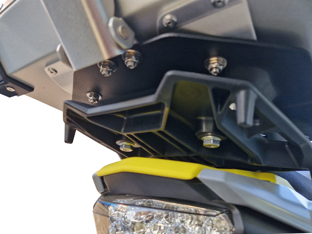 Suzuki V-Strom DL 800 DE - SE 2023-2025 e5 Placa de montaje para baúl superior de 55 litros GPR TECH Aluminio negro